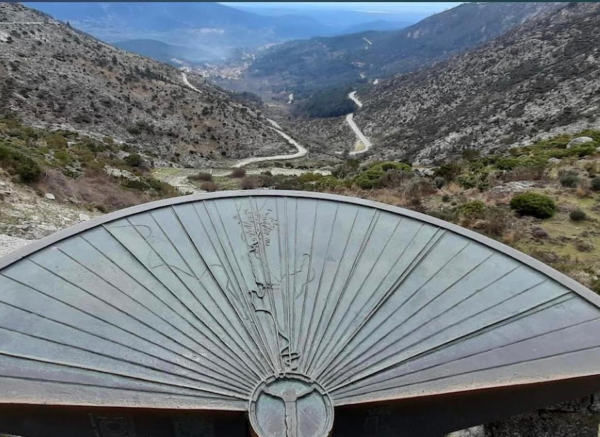 Hostal Villa El Colmenar Mombeltrán Εξωτερικό φωτογραφία